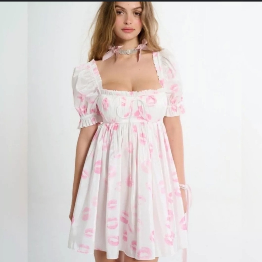 SELKIE Kiss On The Lips Bebe Seashell Dress